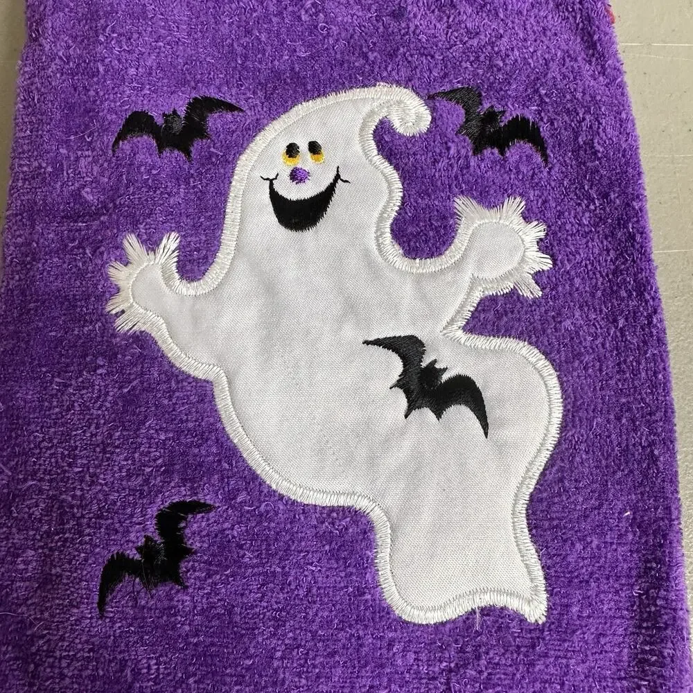 VTG Halloween Hand Towel Purple Ghost Embroidered Fringe Seasonal Accents ￼
